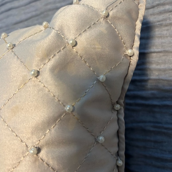 2 Decorative pillows - Picture 7 of 9